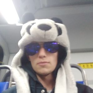 Meet your Posher, Harold